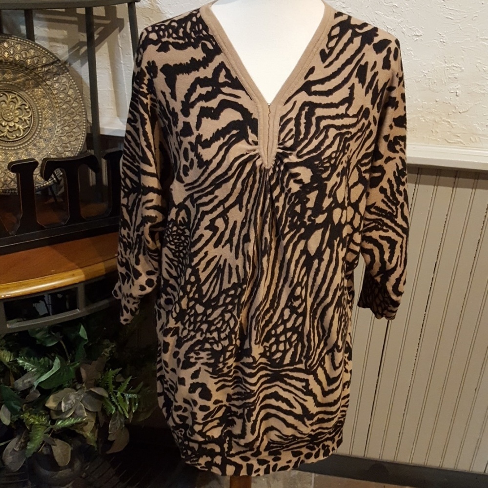 💕Travel Smith* Sweater